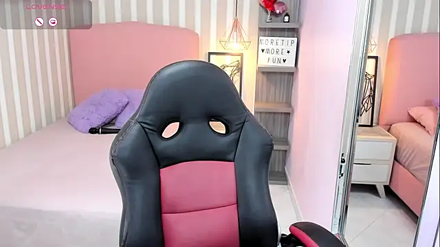 AMELIETARSON online show from February 2025 07:03:02 PM