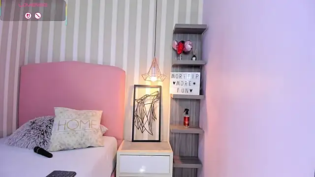 AMELIETARSON online show from September 2025 07:25:01 PM