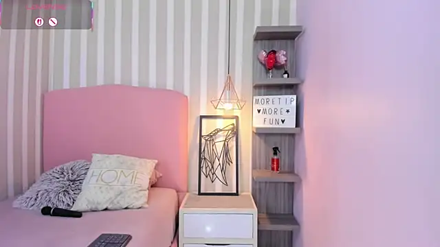 AMELIETARSON online show from September 2025 07:30:02 PM