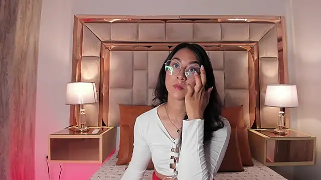 DaraBeckett online show from January 2025 12:07:01 PM