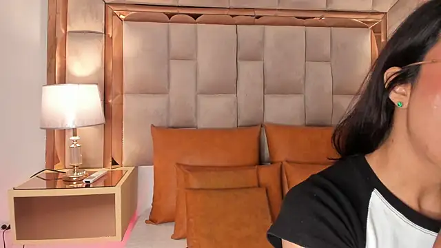 DaraBeckett online show from January 2025 03:19:01 PM