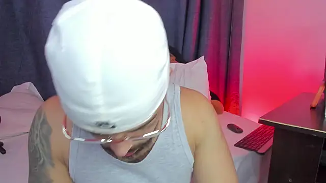 jacob stud18  online show from April 2026 10:36:01 PM