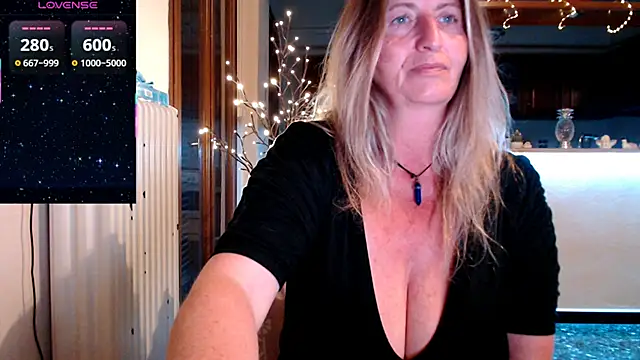 JennaDeluxe online show from March 2026 04:04:02 AM