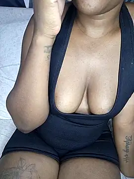 Mayah19 online show from September 2025 07:52:01 PM