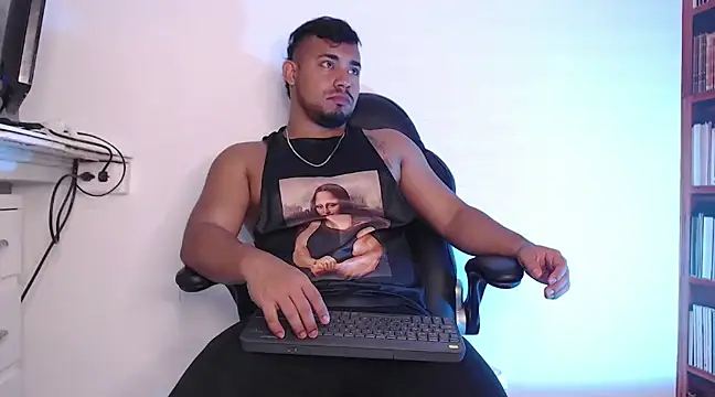 BrianMalonee online show from February 2025 01:59:01 PM