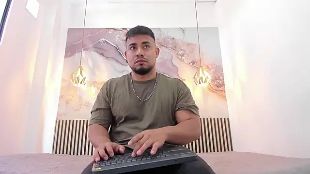 BrianMalonee online show from September 2025 12:05:01 PM