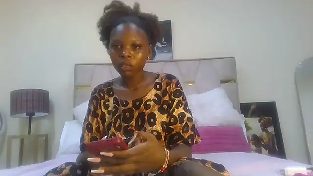 Snapshot of Fine_assie chatting on February 2025 07:46:01 PM Fine assie online show from February 2025 07:46:01 PM