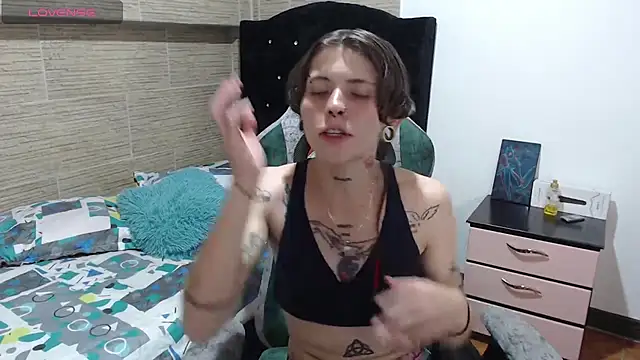 pretty cristal69 online show from December 2024 10:39:02 PM