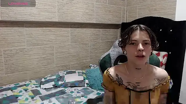 pretty cristal69 online show from December 2024 08:25:02 PM