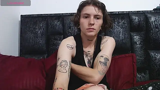 pretty cristal69 online show from September 2025 05:25:01 PM