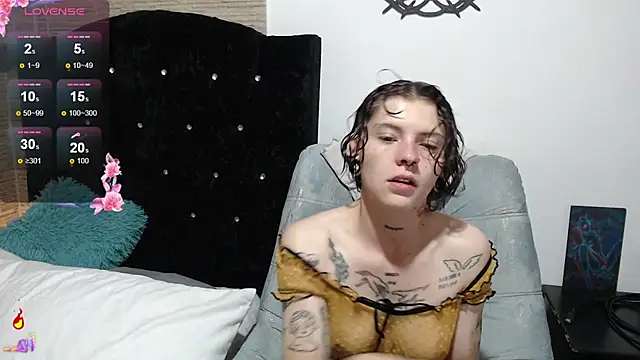 pretty cristal69 online show from September 2025 11:58:01 AM