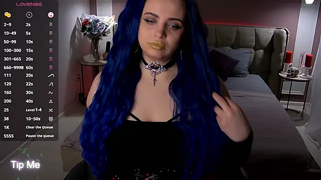 Miss Maya Mils online show from November 2025 01:05:02 AM