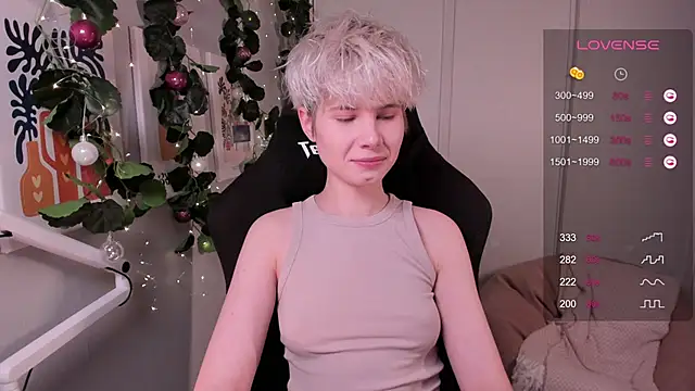 Snapshot of enigma_mia chatting on December 2024 05:50:01 PM enigma mia online show from December 2024 05:50:01 PM