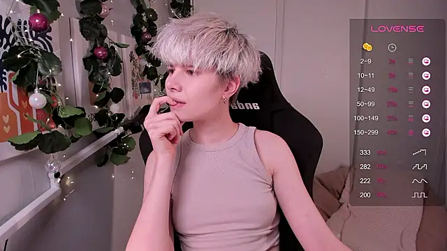 Snapshot of enigma_mia chatting on December 2024 09:06:02 PM enigma mia online show from December 2024 09:06:02 PM