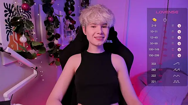 Snapshot of enigma_mia chatting on December 2024 05:41:02 PM enigma mia online show from December 2024 05:41:02 PM