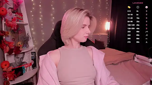 Snapshot of enigma_mia chatting on October 2025 09:30:02 AM enigma mia online show from October 2025 09:30:02 AM