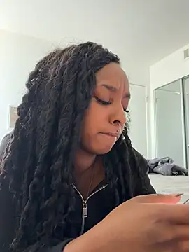 Your Paris online show from March 2026 08:04:01 PM