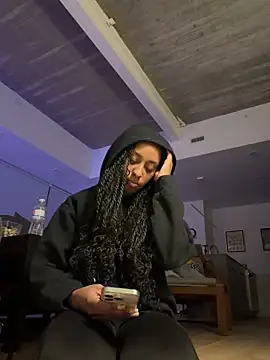 Your Paris online show from April 2026 03:28:01 AM