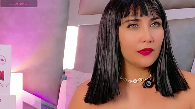 Evangeline Taylorr online show from December 2025 01:15:02 AM