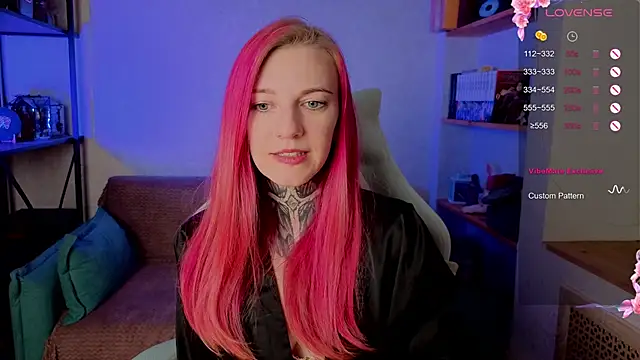 Roxy      online show from September 2025 08:47:01 PM