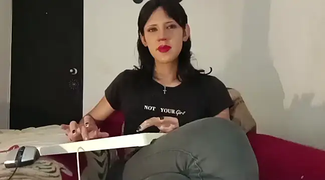 Snapshot of lucydreamm chatting on December 2024 02:55:02 AM lucydreamm online show from December 2024 02:55:02 AM