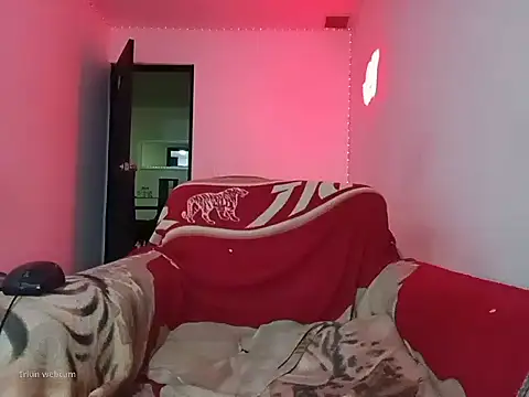 Snapshot of lucydreamm chatting on October 2025 12:55:02 AM lucydreamm online show from October 2025 12:55:02 AM