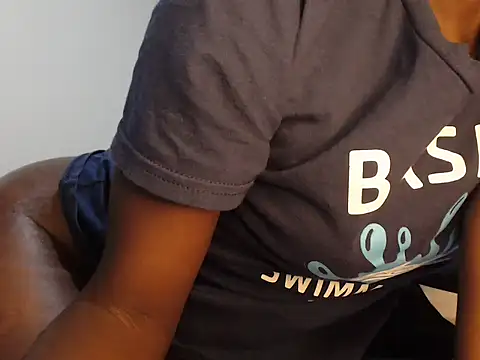 Snapshot of wetpussy_ebony chatting on December 2024 03:00:02 PM wetpussy ebony online show from December 2024 03:00:02 PM