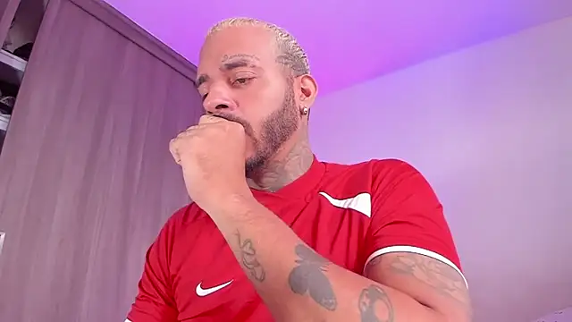 mulatos16 online show from May 2026 04:45:01 PM