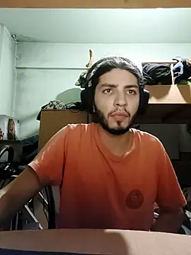 kleineid77 online show from October 2025 10:00:02 PM