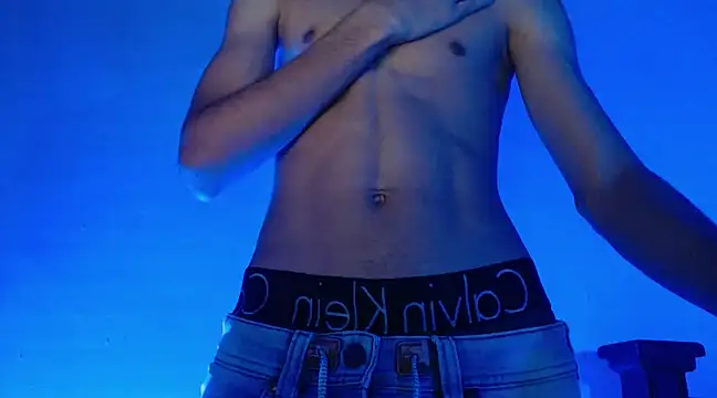 isaaclatino online show from December 2024 03:26:01 AM