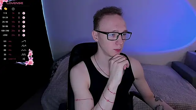 Alex silents online show from September 2025 01:00:02 PM