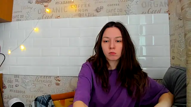 Adela Vetta online show from February 2025 11:10:02 AM