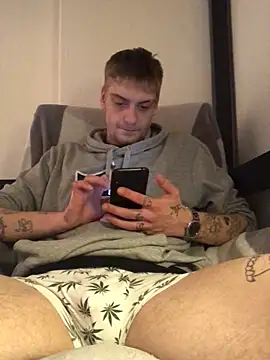 Simboxxx040 online show from January 2025 03:26:01 AM