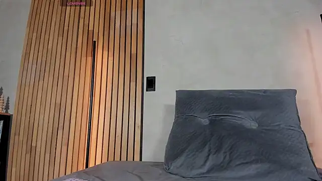 honeyhot69   online show from November 2025 11:42:01 AM