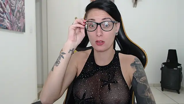 CrisBathoryxxx online show from December 2024 03:10:02 AM