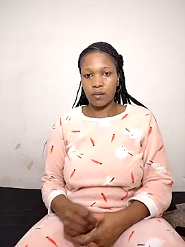 Snapshot of Curvy_sluty chatting on September 2025 09:03:02 AM Curvy sluty online show from September 2025 09:03:02 AM