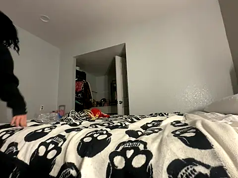 tatted-bitty online show from November 2025 12:59:01 PM