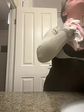 tatted-bitty online show from February 2026 12:15:01 PM