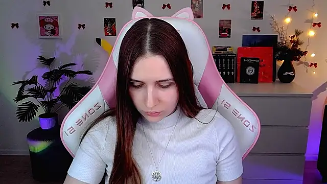 AliceCharmy online show from March 2026 04:02:02 PM