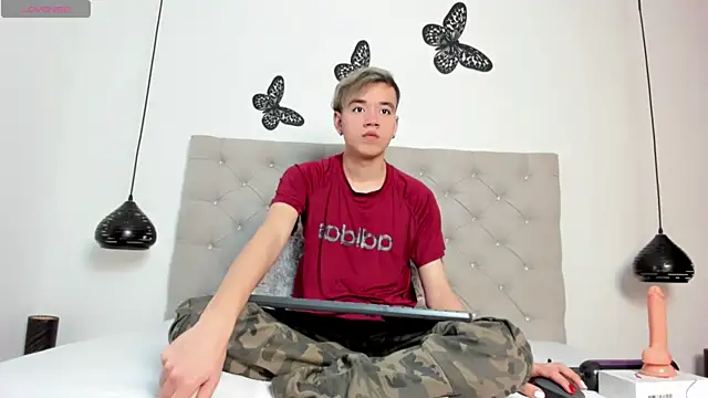 Snapshot of bunny_maxi chatting on December 2024 01:22:01 PM bunny maxi online show from December 2024 01:22:01 PM