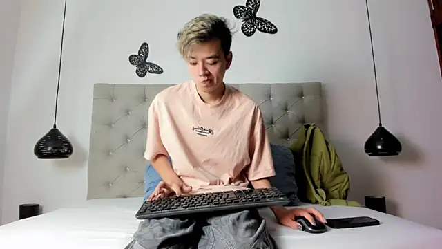 Snapshot of bunny_maxi chatting on January 2025 12:35:02 PM bunny maxi online show from January 2025 12:35:02 PM