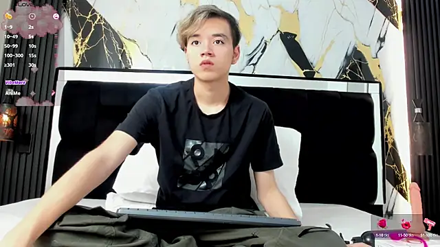 Snapshot of bunny_maxi chatting on January 2025 01:22:02 PM bunny maxi online show from January 2025 01:22:02 PM