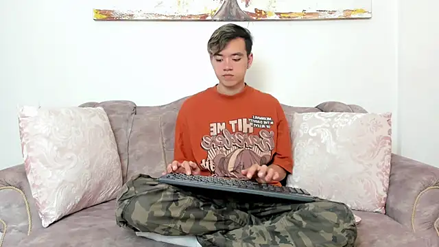 Snapshot of bunny_maxi chatting on March 2025 12:17:01 PM bunny maxi online show from March 2025 12:17:01 PM