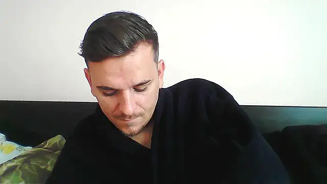 Snapshot of Huge_cock22cm chatting on October 2025 08:25:02 AM Huge cock22cm online show from October 2025 08:25:02 AM