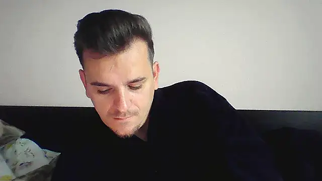 Snapshot of Huge_cock22cm chatting on October 2025 06:06:02 AM Huge cock22cm online show from October 2025 06:06:02 AM