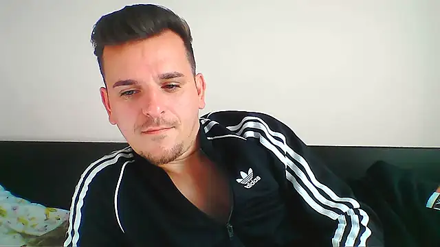 Snapshot of Huge_cock22cm chatting on October 2025 10:19:02 AM Huge cock22cm online show from October 2025 10:19:02 AM