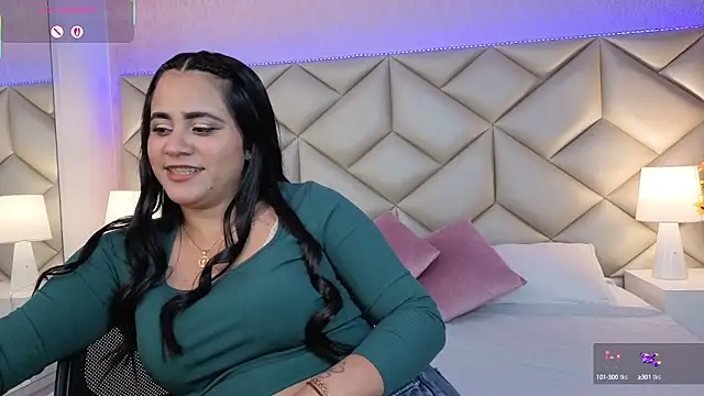 Brenda Garcia online show from September 2025 07:37:02 PM