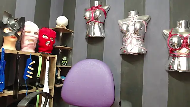 LucyStrike  online show from December 2024 02:53:01 AM