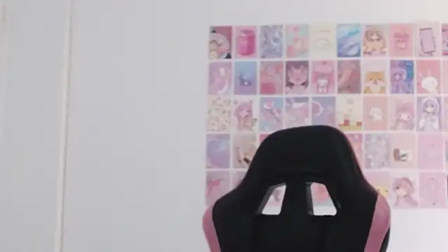 Emily Guerra1 online show from October 2025 05:04:02 PM