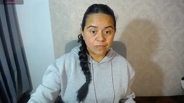 kendra  mamba online show from January 2025 01:27:01 AM
